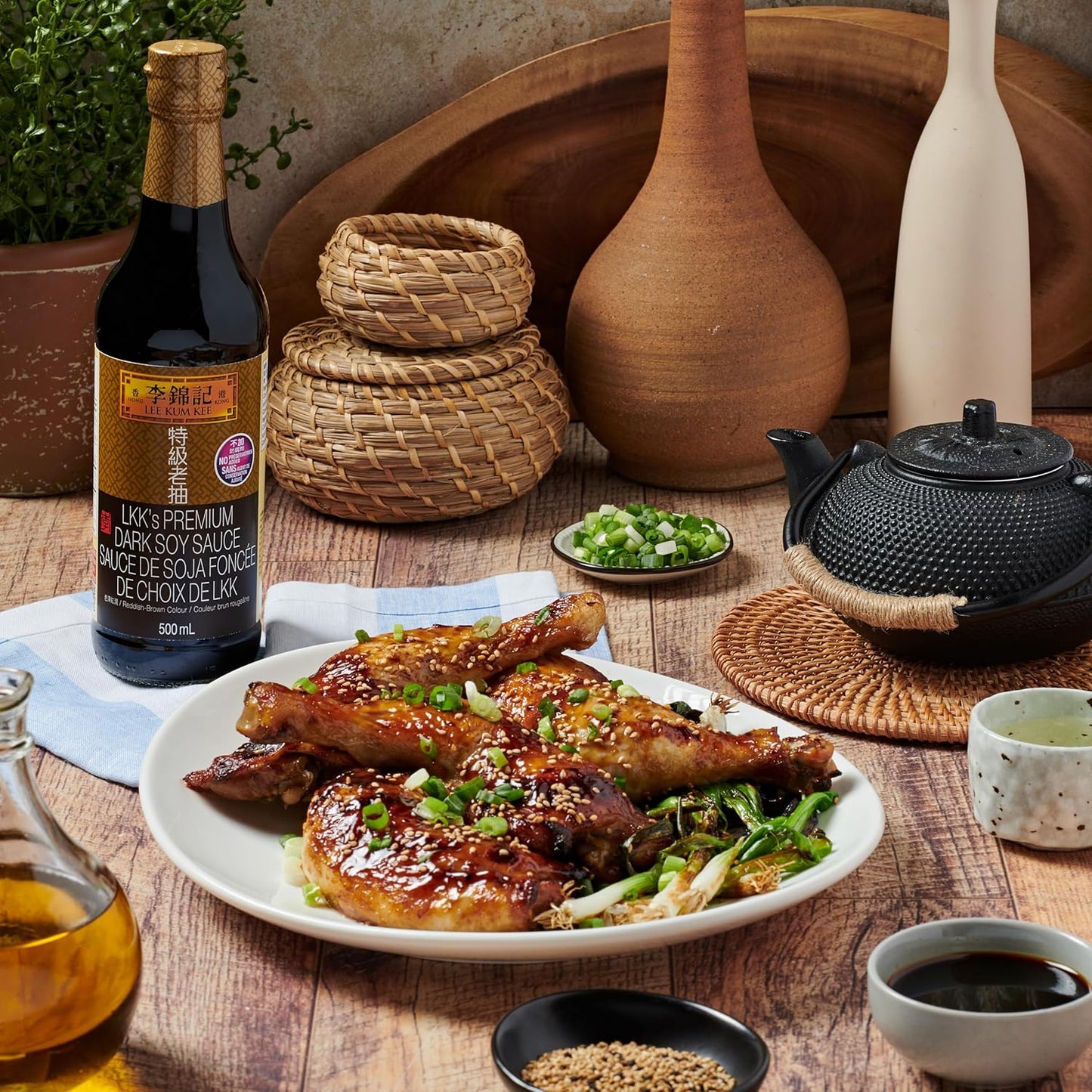 Lee Kum Kee Premium Dark Soy Sauce – Impressive Cooking Gift for the Plant-Based Chef, Restaurant-Quality Flavor in a Giftable Bottle